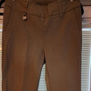 Daily Sports Golf Khaki Green Ankle Pants - Size 10-